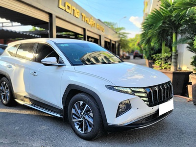 Bán xe Hyundai Tucson 2.0 AT CRDi đặc biệt 2023, màu trắng. 1