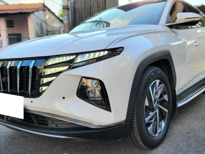 Bán xe Hyundai Tucson 2.0 AT CRDi đặc biệt 2023, màu trắng. 2