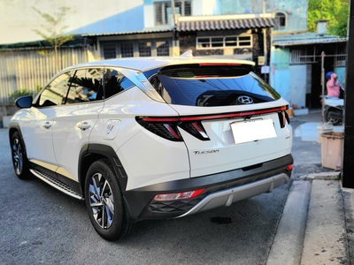 Bán xe Hyundai Tucson 2.0 AT CRDi đặc biệt 2023, màu trắng. 4