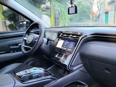 Bán xe Hyundai Tucson 2.0 AT CRDi đặc biệt 2023, màu trắng. 8