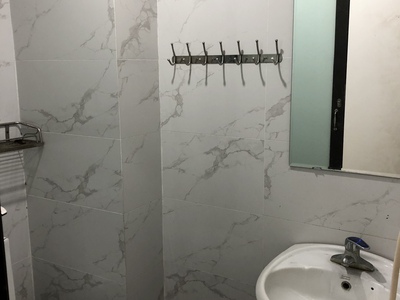 Văn phòng 26m2 wc ngoài hành lang  tầng 3 có thang máy 0