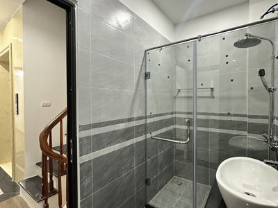 5 tầng mới xây trung tâm quận Đống Đa, cách ô tô tránh 20m, cách mặt phố 70m, hơn 10 tỷ 0