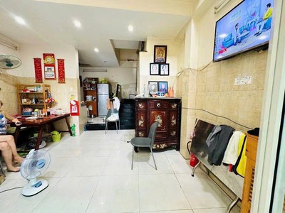 6.45tỷ-nguyễn đình chiểu quận 3 - hẻm xe hơi 5m 1 trục-dt 35m ,5 tầng  btct hoàn công. 0