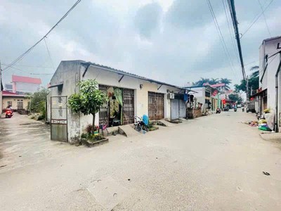 Cần tiền bán gấp: lô đất 57.1m2, mt4m, 4.35 tỷ, đại mạch, đông anh, ô tô nhỏ. 3