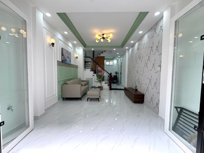 Nhà đẹp 2lầu btct 3.7 10m hẻm 314 âu dương lân p3q8 0