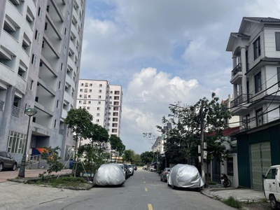 Chính chủ bán  lô đất biệt thự đền lừ 3, 112m, mặt tiền 8m, 250triệu/m, cạnh louis city hoàng mai 0