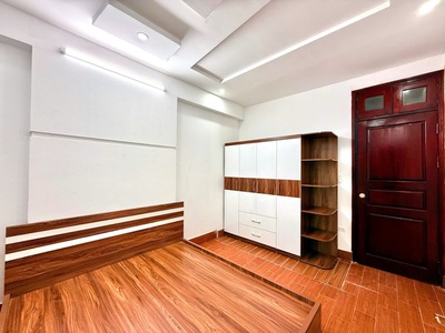 Hơn 6 tỷ-nhà đẹp-77 bùi xương trạch-33m x4 tầng-nội thất đẹp ở ngay 1
