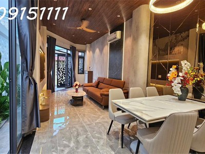 Bán nhà lô góc- 4 tầng- phạm hữu lầu- quận 7- 60m2- nhỉnh 6 tỷ 1