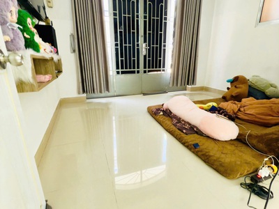 Nhà 24m2 cách mặt tiền 211 ba đình 30m p8q8 ko lộ giới 2