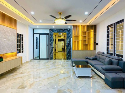 Bán nhà nguyễn văn cừ long biên xây dựng 51m x 6 tầng thang máy oto đỗ gần giá 8 tỷ 0