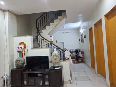 Ngọc thụy nhỉnh 20 tỷ 80m khu nhà vỉa hè phân lô ô tô,long biên hà nội 3