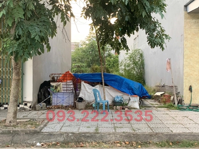 Đất dịch vụ yên mỹ   view hồ   gần kđt điện nước vị trí đắt giá   tiện ích bủa vây   diện tích 0