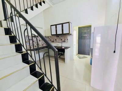 Ngay khu ẩm thực  - 2 mặt hxh tránh thông - 47m - 2 tầng - 3pn nhỉnh 5 4