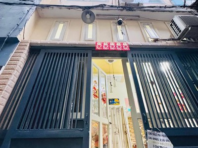 Nhà đường phan văn trị phường 2 quận 5. 4