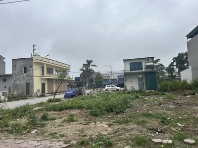 Đất đấu giá thôn tiền tt lai cách   gần cổng kcn đại an   76.5m , giá chỉ 2.x tỷ rẻ nhất khu 4