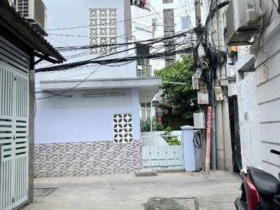 Nhà 2 tầng 2 mặt hẻm trước sau phạm thế hiển p1q8. giá 4.65 tỷ 4