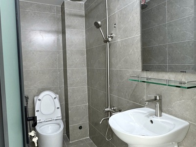 Nhà đẹp 2lầu btct 3.7 10m hẻm 314 âu dương lân p3q8 4