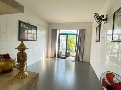 Nhà đẹp mặt tiền tạ quang bửu 4x18, 4 tầng mới, giá chỉ 9 tỷ 9 3