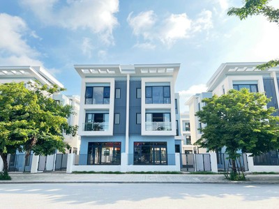 Bán gấp biệt thự lô góc an quý villa, rẻ hơn giá thị trường, 240m2x 4 tầng 1