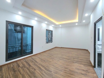 Nhà đẹp kính kong - gần phố - đi đâu cũng tiện 30m giá nhỉnh 6 tỷ 2