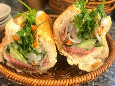 Bánh Mì Bi Phố Cổ 0