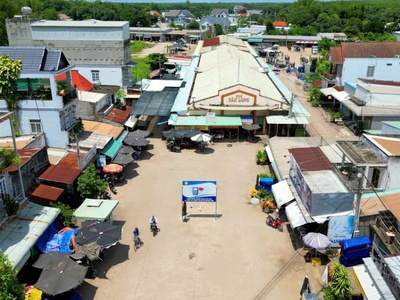 Bán đất sổ sẵn Tân Long, gần chợ đông dân 3