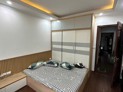 Bán nhà 50m 6t lâm du bồ đề, long biên , oto ,kd, giá 8,9ty. 3
