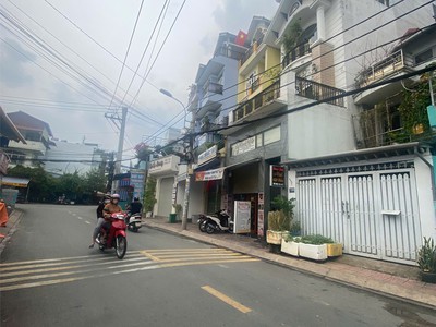 Hàng hiếm  nhà mặt tiền đường 109, phước long b - 3 tầng - 8.8 tỷ 0