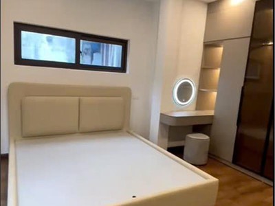 Bán nhà phố nguyễn sơn 40m ,7 tầng-căn góc-thang máy-gara -full nt-chỉ hơn 11 tỷ 2