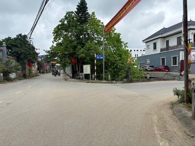Siêu phẩm mặt phố Cát Linh   Tràng cát lô góc dt 111m2 điểm kinh doanh rất hợp lí. 2