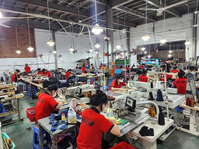 Đồ da thật giá sỉ, mẫu túi, bán không hết cũng không lỗi 2
