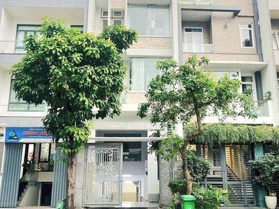Nhà mt an phú quận 2, 5x20  1 hầm 4 lầu, giá siêu rẻ 0