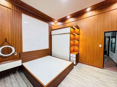 Bán nhà 3 tầng ngõ phố Tuệ Tĩnh, phường Bình Hàn, TP HD, 62.6m2, mt 4.7m, 3 ngủ, 4vs 7