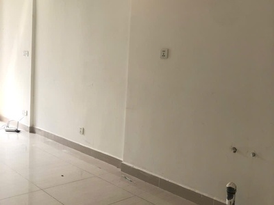 Chính chủ cho thuê căn hộ 43m2 tòa S2.02 Vinhome OCP 1 Gia Lâm,cách bến xe buýt 200m,cạnh Hồ San Hô 9