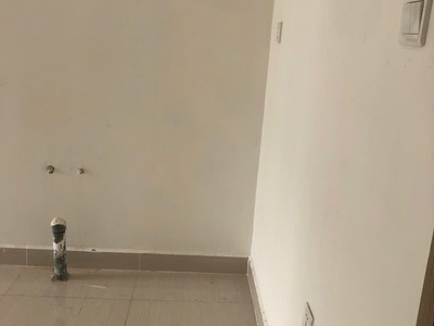 Chính chủ cho thuê căn hộ 43m2 tòa S2.02 Vinhome OCP 1 Gia Lâm,cách bến xe buýt 200m,cạnh Hồ San Hô 10