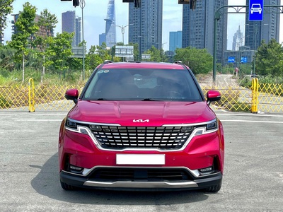 Bán xe Kia Carnival 2.2D Signature 2023, màu đỏ. 0