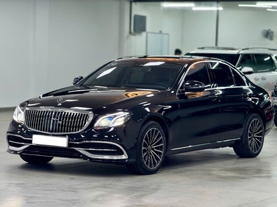 Bán xe Mercedes E250 2017, màu đen. 4