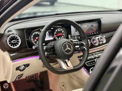 Bán xe Mercedes E250 2017, màu đen. 10