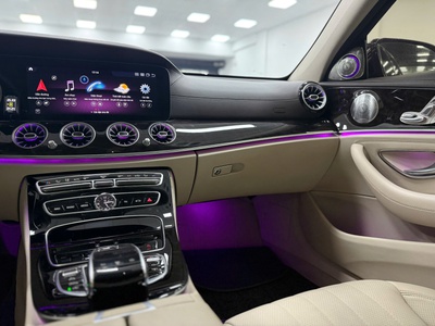 Bán xe Mercedes E250 2017, màu đen. 16
