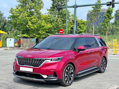 Bán xe Kia Carnival 2.2D Signature 2023, màu đỏ. 5