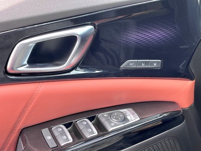 Bán xe Kia Carnival 2.2D Signature 2023, màu đỏ. 12