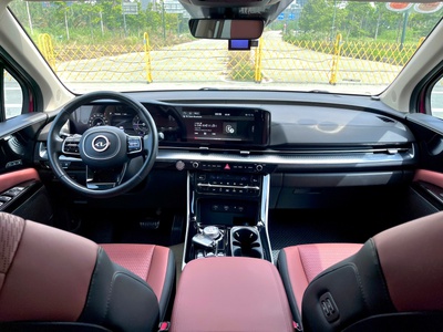 Bán xe Kia Carnival 2.2D Signature 2023, màu đỏ. 19