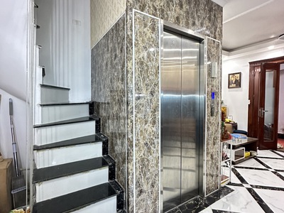 Nhà mới Hoàng Hoa Thám - 6 tầng thang máy. MT 5.4m giá 8.x tỷ 0