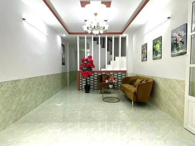 Cần bán nhanh căn nhà còn mới tặng kèm nội thất đẹp của chủ để lại giá 1,6 tỷ 1