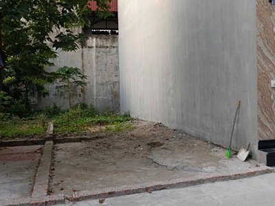 Bán đất ỷ lan 50m, giá 3,4 tỷ. xe ba gác phi vèo vèo. 50m hồ điều hòa bơi mát rượi. 0