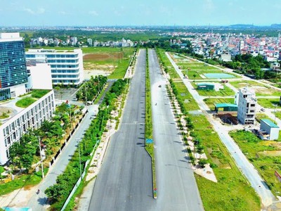 Nhà chính chủ 3 tầng, 3 kiot mặt đường - cách cầu vượt an khánh -đại lộ thăng long 100m 0
