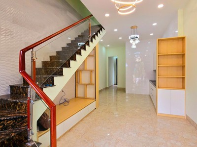 Bán nhà 66m2, 3 tầng, 4pn, 3wc, q.9, 5,05 tỷ, sổ hồng 1