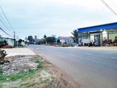  siêu phẩm đất đẹp ea kao   2 mặt tiền nhựa   cách y wang chỉ 80m   4