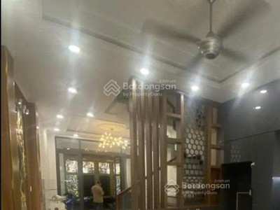  bán nhà cao thắng, q.10, hẻm 2 mặt thông, 9.x tỷ 0