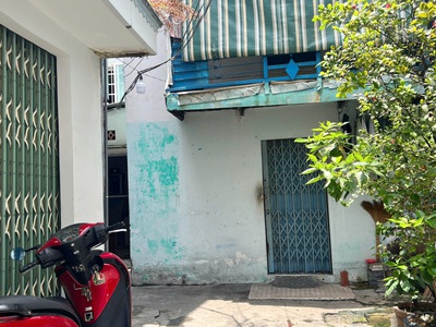 Nhà góc 2 tầng sát mt phan văn trị p2q5. giá 6.5 tỷ tl 2